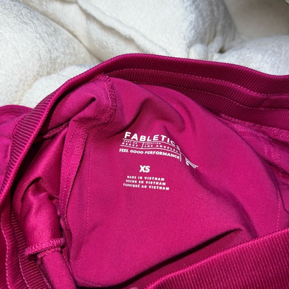 Fabletics Scrub Set - Picture 6 of 7